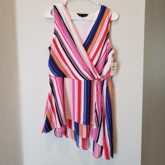 Thalia Sodi Asymmetrical Top Sleeveless - Picture 2 of 5